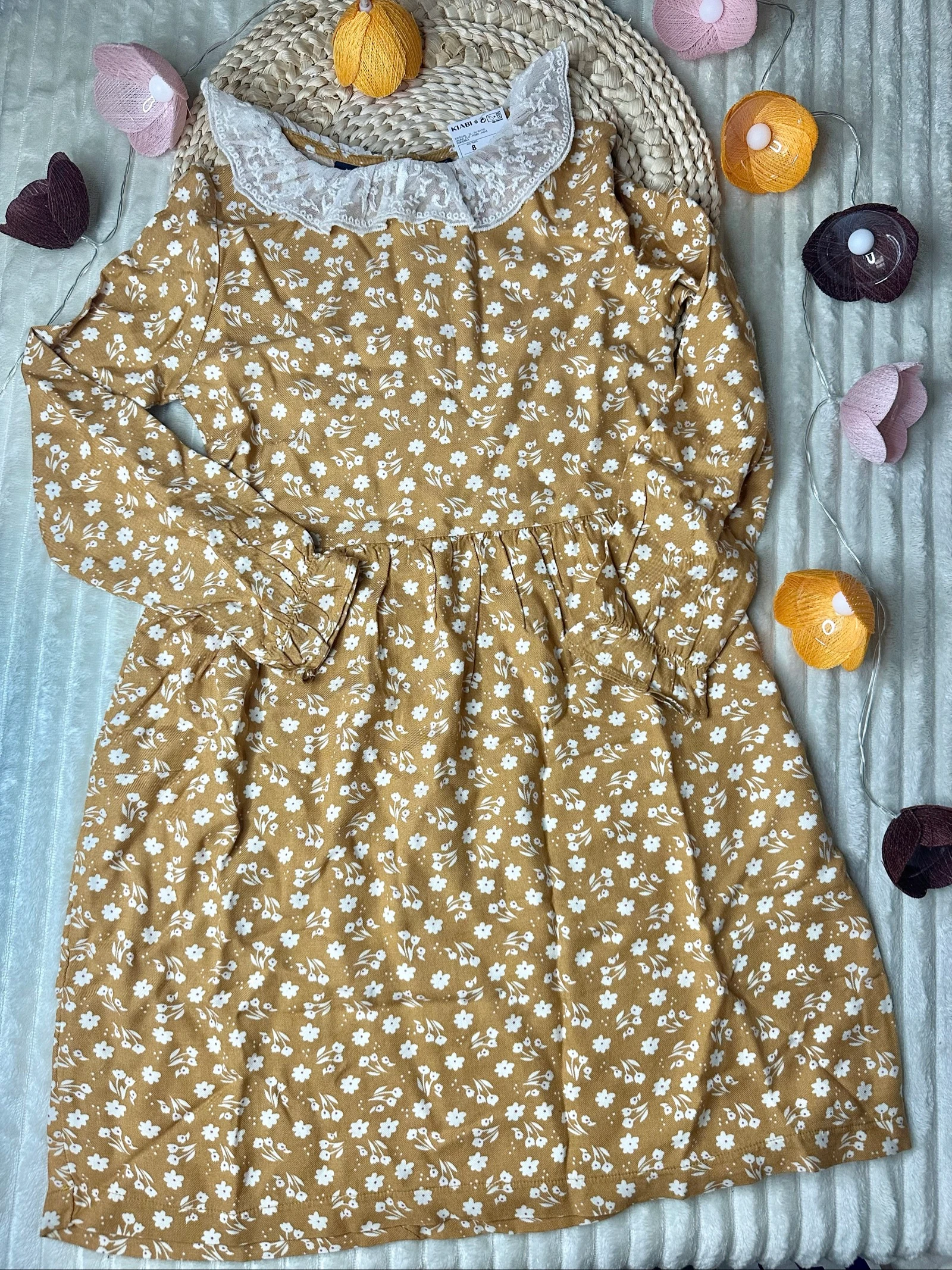Robe manches longues Kiabi 8 ans jaune moutarde et blanc 